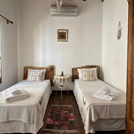 Hotel Cunda Nazimaki