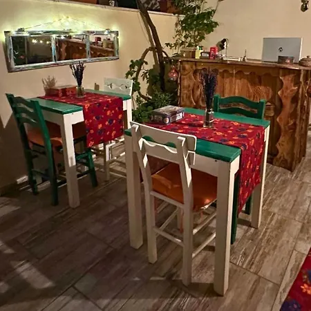 Cunda Nazimaki Hotel *